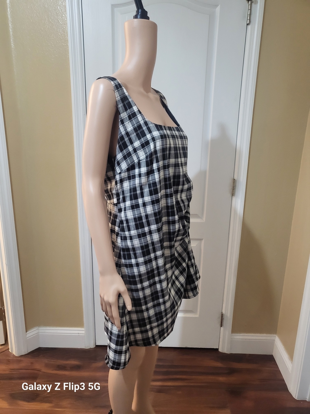 Cider Plaid Asymmetric Side Buckle Mini Dress Black White Square Neck 0XL Plus. - Picture 3 of 13